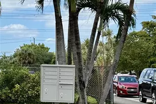 1460 W 41st St, Hialeah, FL 33012 - Photo 56