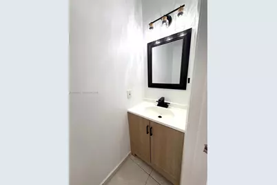 1460 W 41st St #1460, Hialeah, FL 33012 - Photo 12