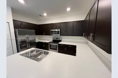 28721 SW 132nd Pl #28721, Homestead, FL 33033 - Photo 8