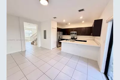 28721 SW 132nd Pl #28721, Homestead, FL 33033 - Photo 8