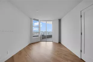 555 NE 34th St, Miami, FL 33137 - Photo 30