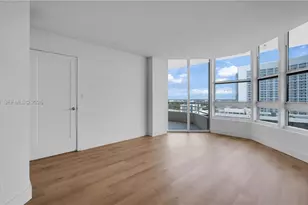 555 NE 34th St, Miami, FL 33137 - Photo 20
