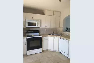 8428 NW 103rd St #104C, Hialeah Gardens, FL 33016 - Photo 14