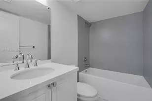 555 NE 34th St, Miami, FL 33137 - Photo 28