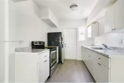 9790 E Bay Harbor Dr #2N, Bay Harbor Islands, FL 33154 - Photo 2