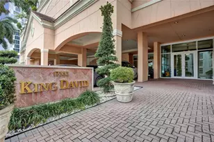 17555 Atlantic Blvd, Sunny Isles Beach, FL 33160 - Photo 8