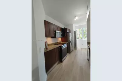 20000 E Country Club Dr #201, Aventura, FL 33180 - Photo 4