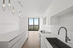 101 Diplomat Pkwy, Hallandale Beach, FL 33009 - Photo 2