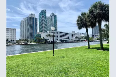 600 Parkview Dr #223, Hallandale Beach, FL 33009 - Photo 18