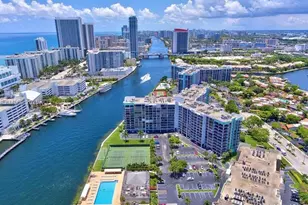 600 Parkview Dr, Hallandale Beach, FL 33009 - Photo 2