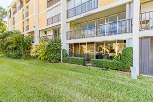 9210 Fontainebleau Blvd, Miami, FL 33172 - Photo 32