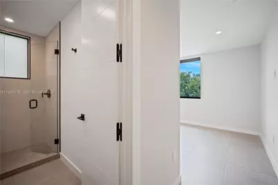 2960 W Trade Av, Coconut Grove, FL 33133 - Photo 38