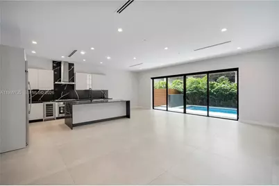 2960 W Trade Av, Coconut Grove, FL 33133 - Photo 12