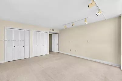 2 Grove Isle Dr #B805, Miami, FL 33133 - Photo 38