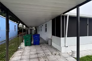 1733 NW 40th St, Miami, FL 33142 - Photo 4