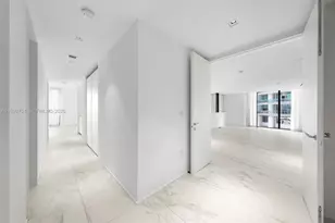 1000 Biscayne Blvd, Miami, FL 33132 - Photo 52