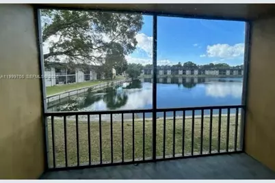 7910 N Colony Cir N #204, Tamarac, FL 33321 - Photo 2