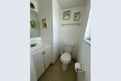 7910 N Colony Cir N #204, Tamarac, FL 33321 - Photo 8