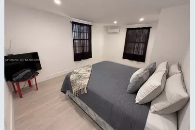 15841 NW 18th Pl #B, Miami Gardens, FL 33054 - Photo 4