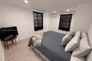 15841 NW 18th Pl, Miami Gardens, FL 33054 - Photo 4