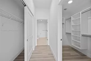 101 Diplomat Pkwy, Hallandale Beach, FL 33009 - Photo 22