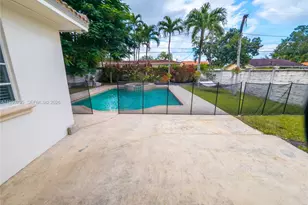 5781 SW 25th St, Miami, FL 33155 - Photo 6