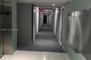 20335 W Country Club Dr, Aventura, FL 33180 - Photo 12