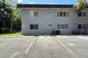 403 SW 148th Ave, Pembroke Pines, FL 33027 - Photo 36