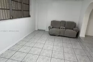 9021 SW 30th Terrace, Miami, FL 33165 - Photo 6