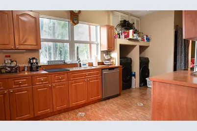 17301 SW 296th St, Homestead, FL 33030 - Photo 12