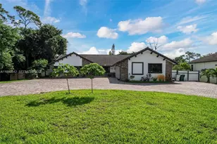 6252 NW 65th Terrace, Parkland, FL 33067 - Photo 2