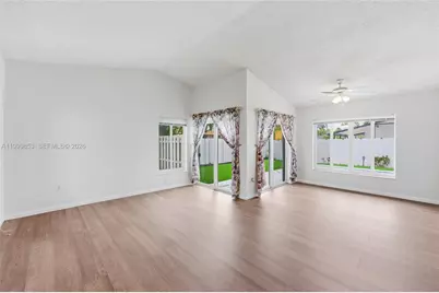 14600 Ashland Pl, Davie, FL 33325 - Photo 4