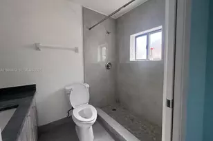 7952 W 29th Way, Hialeah, FL 33018 - Photo 10