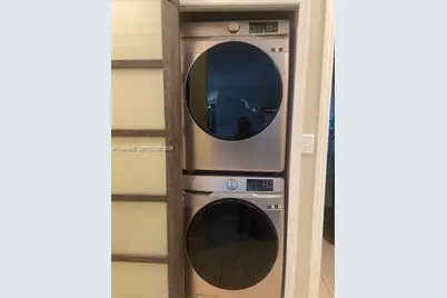 1394 W 30th St, Hialeah, FL 33012 - Photo 8