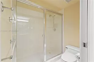 19101 NE 36th Ct, Aventura, FL 33180 - Photo 10