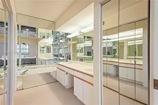 19101 NE 36th Ct, Aventura, FL 33180 - Photo 10