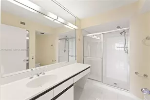 19101 NE 36th Ct, Aventura, FL 33180 - Photo 14