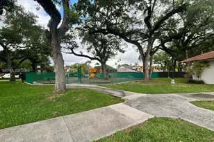 11460 SW 73rd St, Miami, FL 33173 - Photo 16