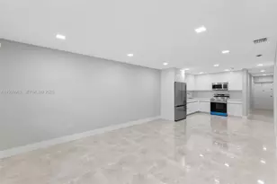 15685 SW 82nd Cir Ln, Miami, FL 33193 - Photo 1