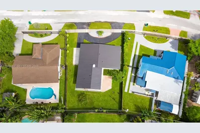 8220 SW 29th St, Miami, FL 33155 - Photo 4