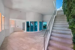 300 South Pointe Dr, Miami Beach, FL 33139 - Photo 52
