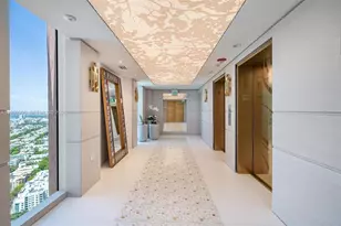 300 South Pointe Dr, Miami Beach, FL 33139 - Photo 84