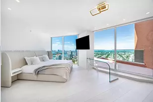 300 South Pointe Dr, Miami Beach, FL 33139 - Photo 38