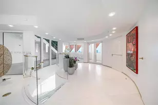 300 South Pointe Dr, Miami Beach, FL 33139 - Photo 50