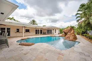16751 Waters Edge Dr, Weston, FL 33326 - Photo 38