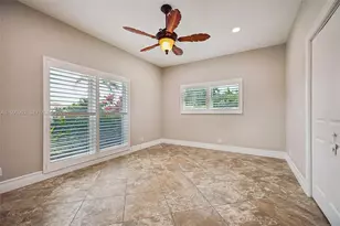 16751 Waters Edge Dr, Weston, FL 33326 - Photo 18