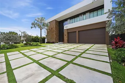 3300 NE 170th St, North Miami Beach, FL 33160 - Photo 2