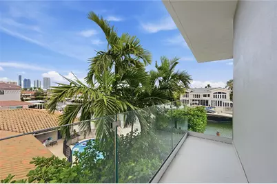 3300 NE 170th St, North Miami Beach, FL 33160 - Photo 36