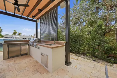 3300 NE 170th St, North Miami Beach, FL 33160 - Photo 72