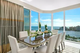 300 South Pointe Dr, Miami Beach, FL 33139 - Photo 6